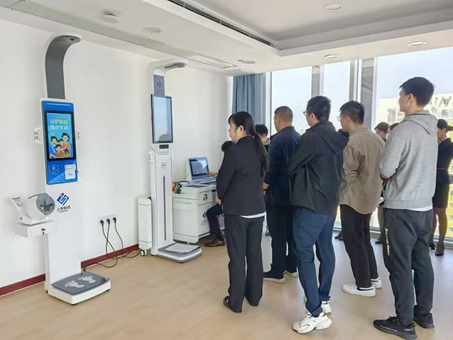 中國聯(lián)通采購上禾智能健康體檢一體機(jī)
